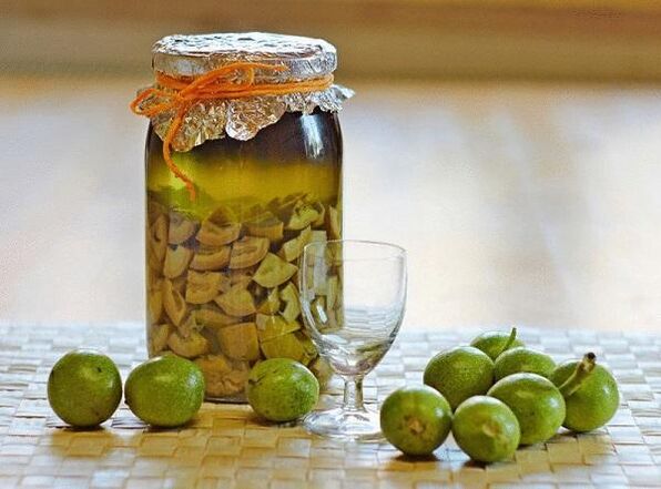 Infusion de noix verte contre les parasites.